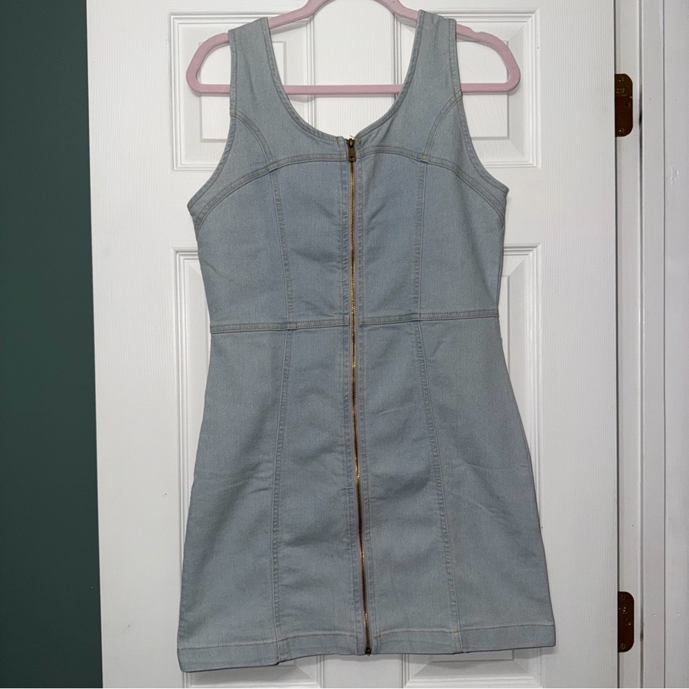 bebe The Full Zip Apron Dress in Light Wash